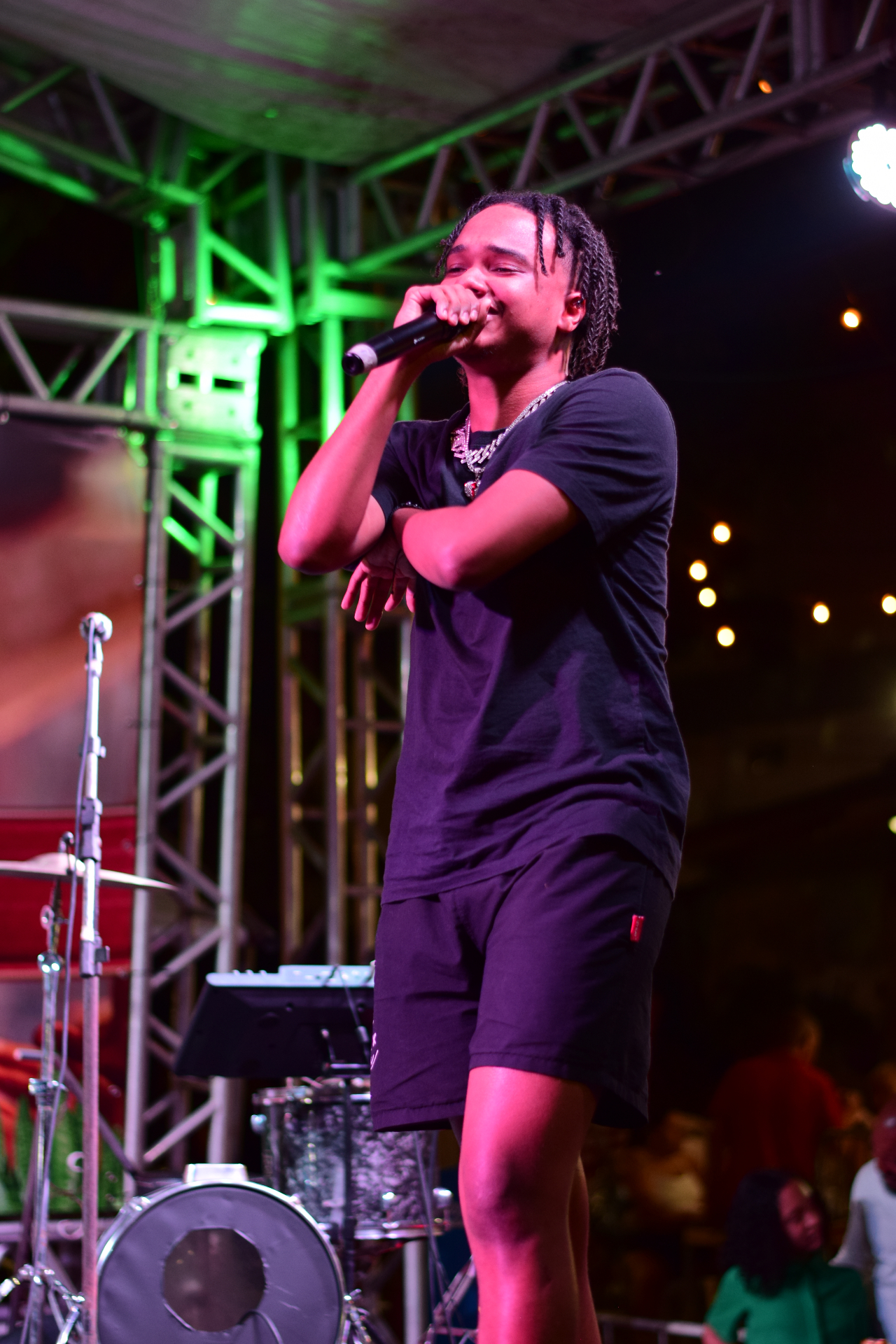 Cantor no palco